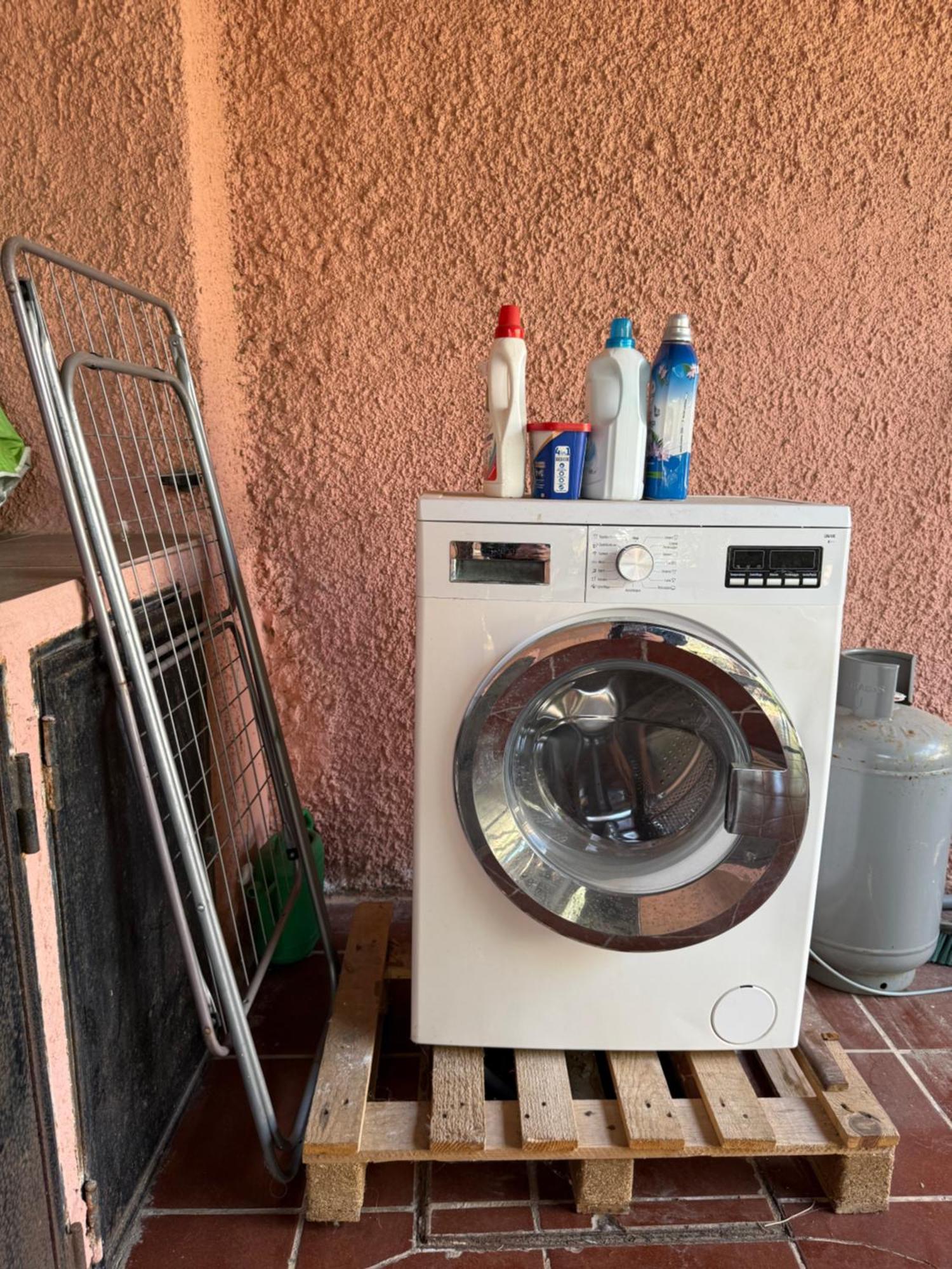Lovely Home 5 Min Walk To The Beach, 3 Bedrooms Ample Outdoor Relax And Wifi Capitana Exteriör bild